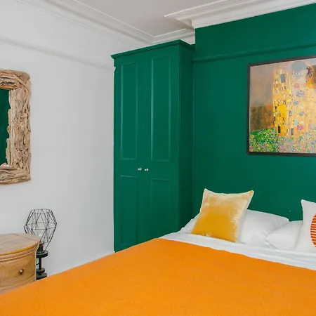 Modern Garden Apartment Camden London Exterior photo