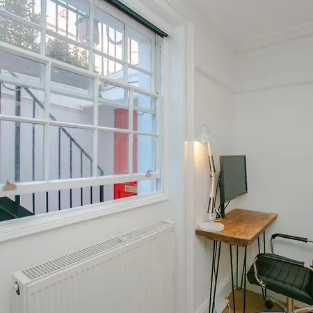 Modern Garden Apartment Camden London Exterior photo